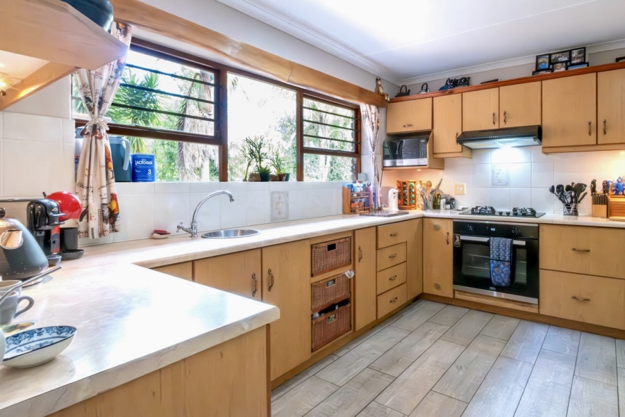 5 Bedroom Property for Sale in Fernridge Western Cape